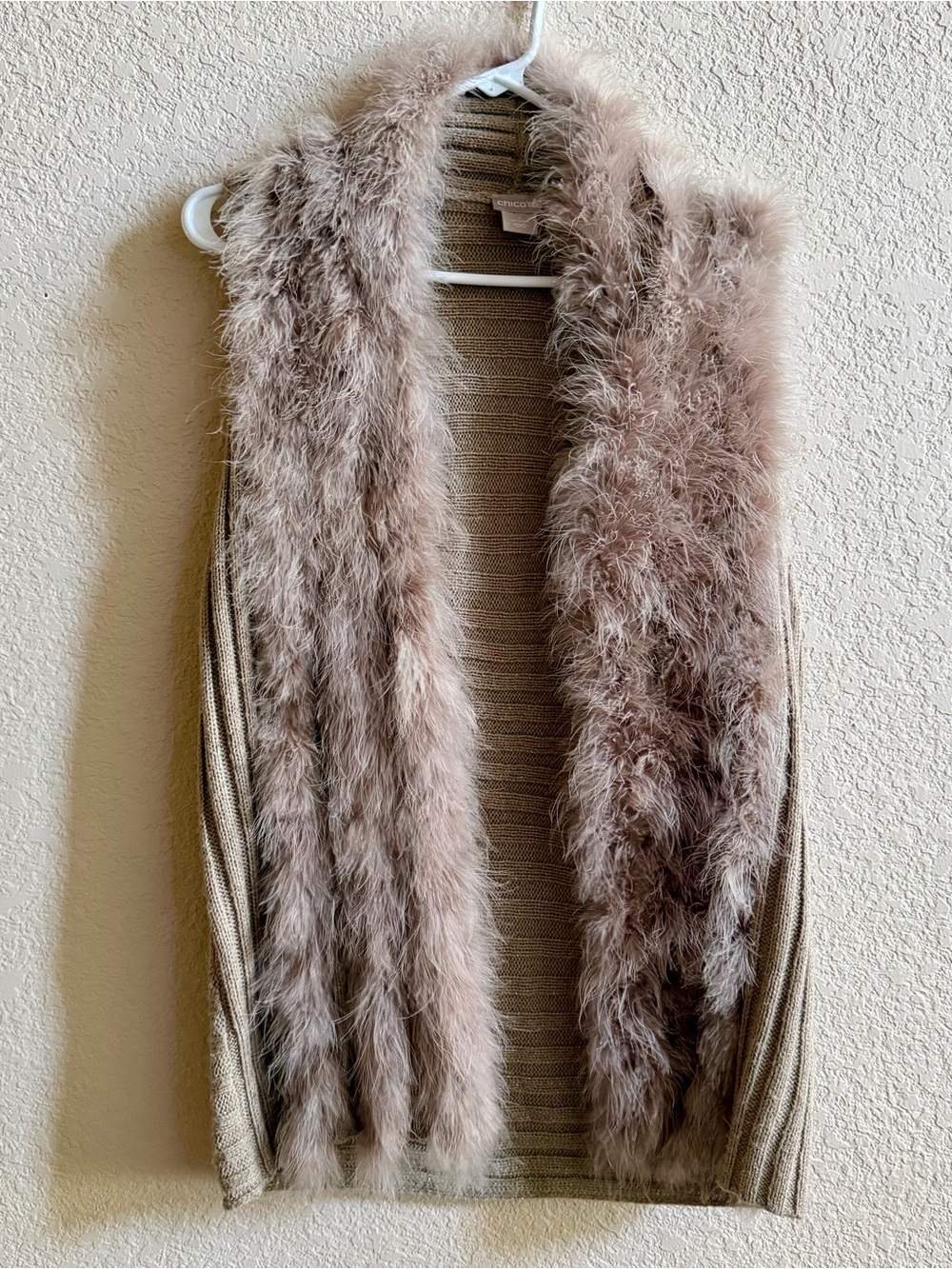 Chicos Cardigan Sweater Women 1 (US M) Sleeveless Metallic Faux Fur Feather Tan